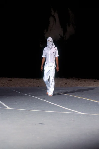 Look 70
